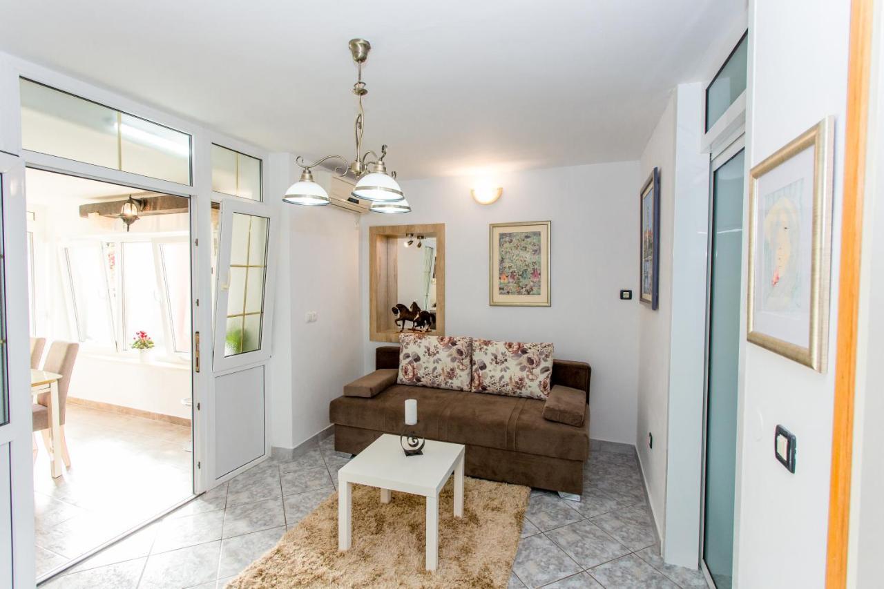 Apartments Desiree Сутиван Экстерьер фото