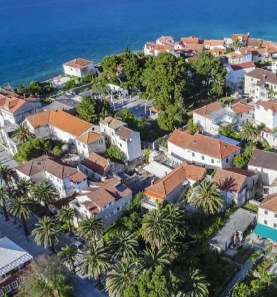 Apartments Desiree Сутиван Экстерьер фото
