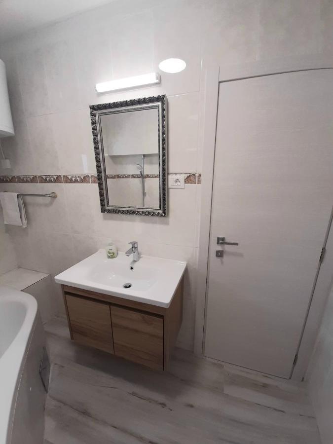 Apartments Desiree Сутиван Экстерьер фото